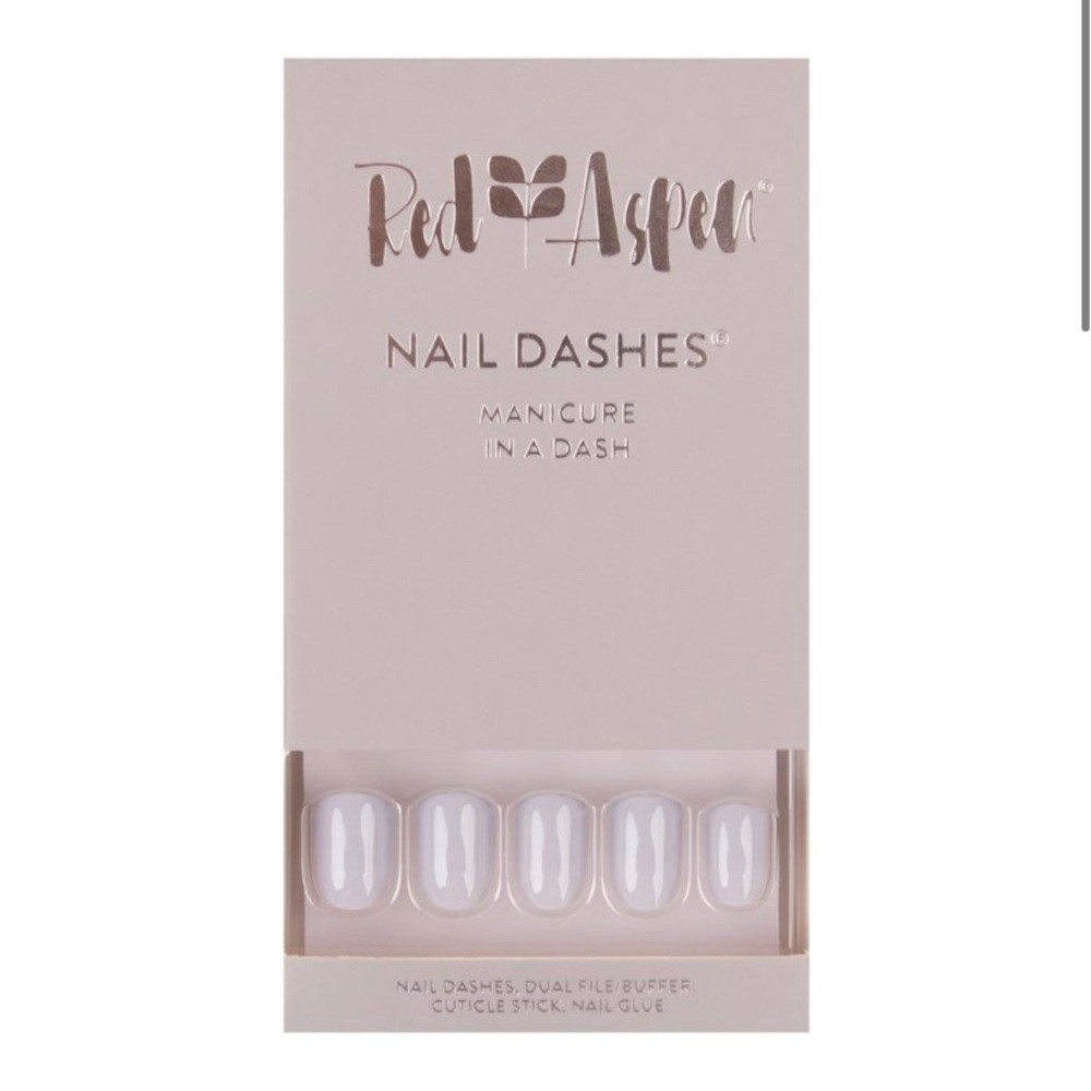 Red Aspen Nail Dashes: Steel Gray, Shay